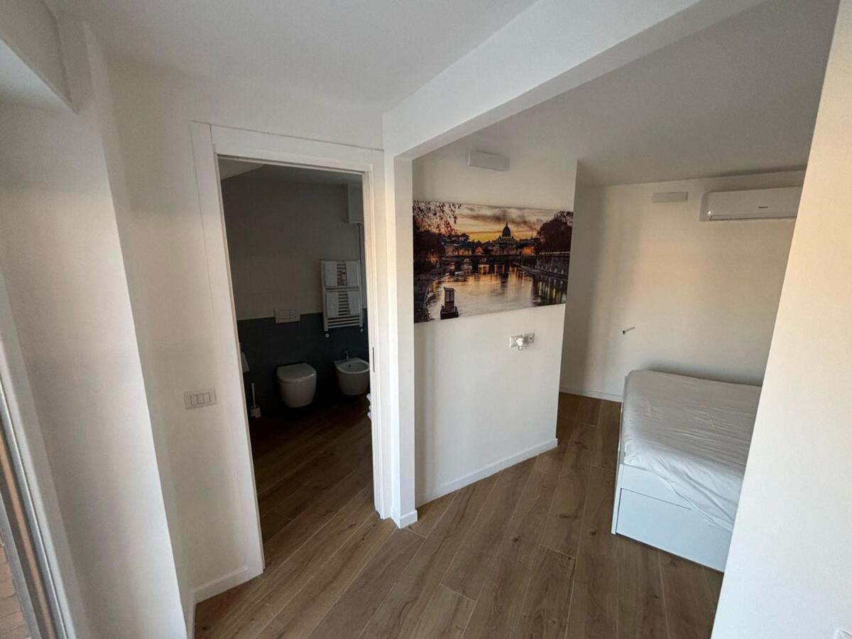 Last Floor Aurelio Vaticano Apartment *
